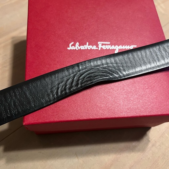 Salvatore Ferragamo Black and Gold Belt - Picture 6 of 7